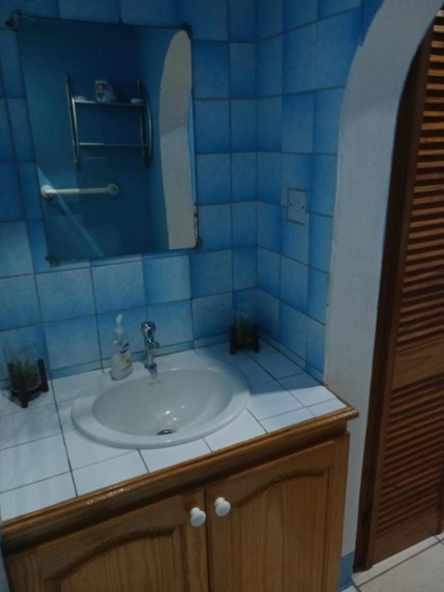 Finch Apartment Gwa Kay Εξωτερικό φωτογραφία
